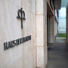 Eingangsbereich des Diakonischen Werks in Karlsruhe